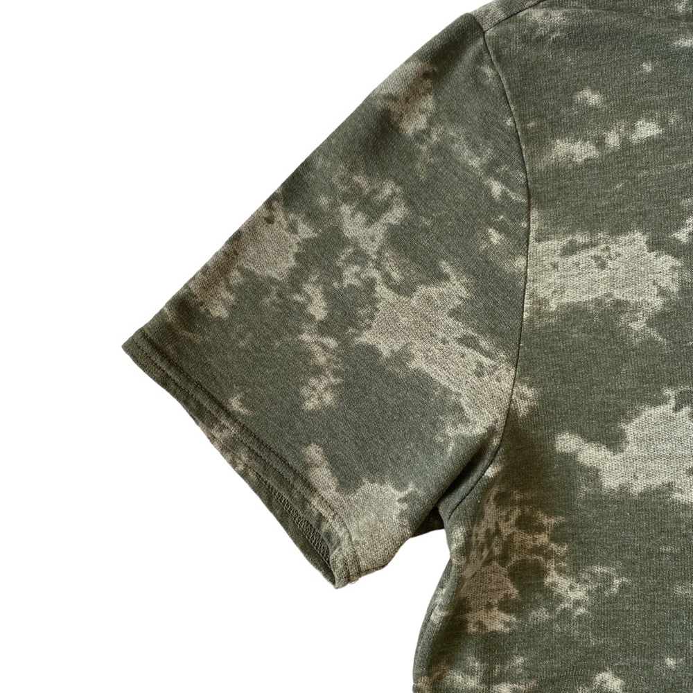 Carbon men’s large camouflage short sleeve hooded shirt with a kangaroo pocket - Picture 7 of 10